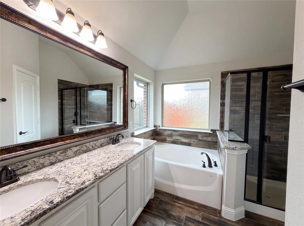 Live Oak Crk - Residential