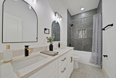 1130 E Hattie Street Fort Worth TX 76104