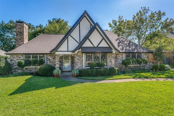 2449 STONEGATE DR N, BEDFORD, TX 76021 - Image d1eec4bd35a68b6fe55b2bf4edea1c6b/4248326034