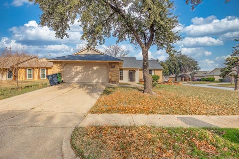 2423 Overbrook Drive Arlington TX 76014