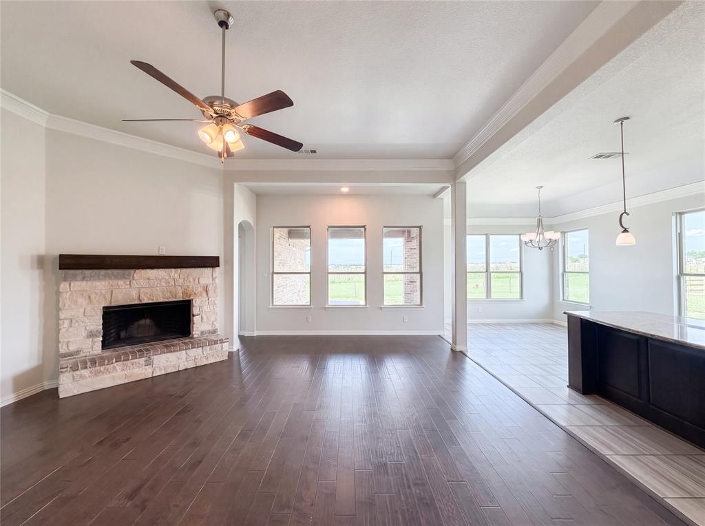 13904 Prairie Vista Lane