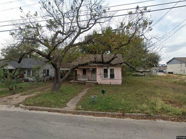 802 Lewis Street Bellmead TX 76705