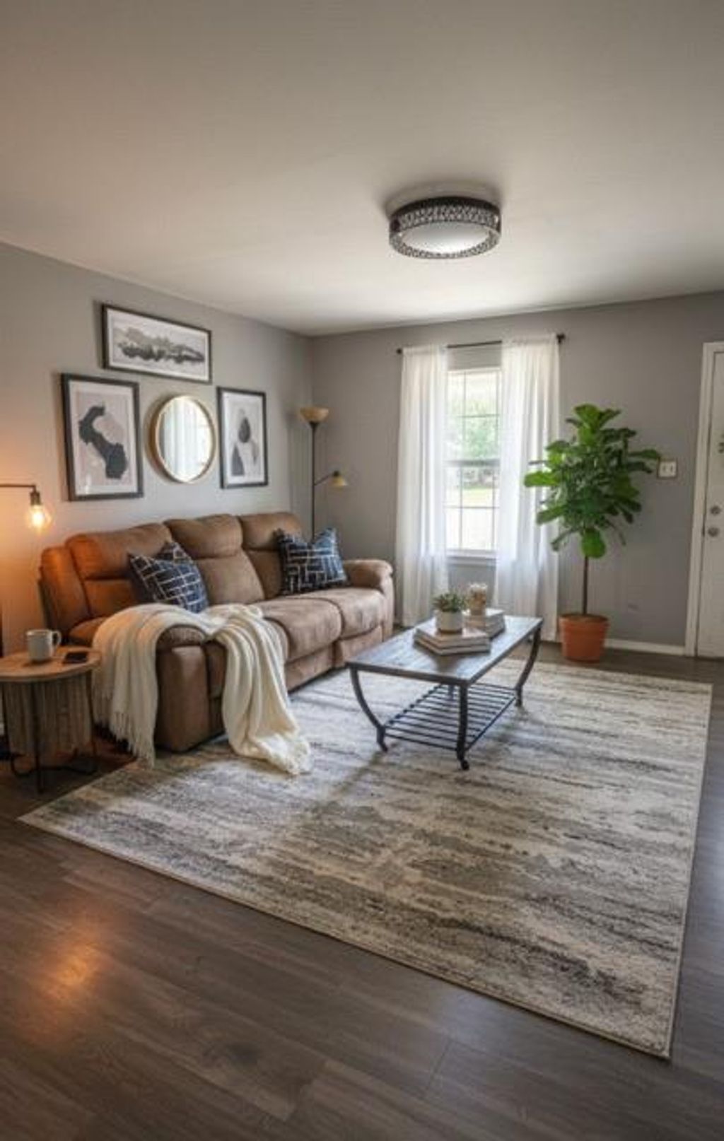 Photo of 410 W 11th Street, Bonham, TX 75418 (MLS # 21164321)