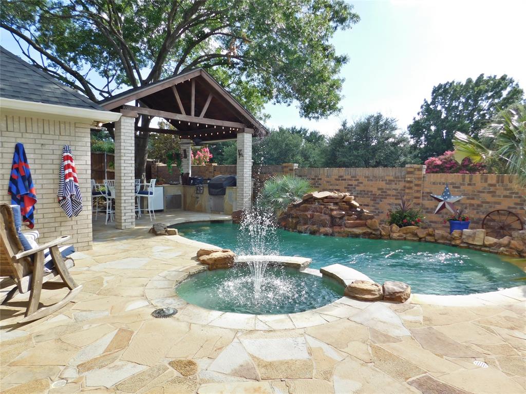 1501 Oakhollow Drive