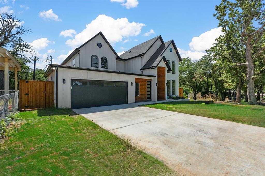 1713 W Highland Drive