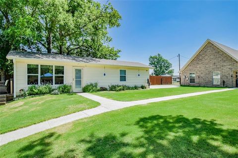 A home in Granbury