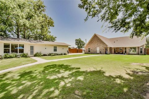 A home in Granbury