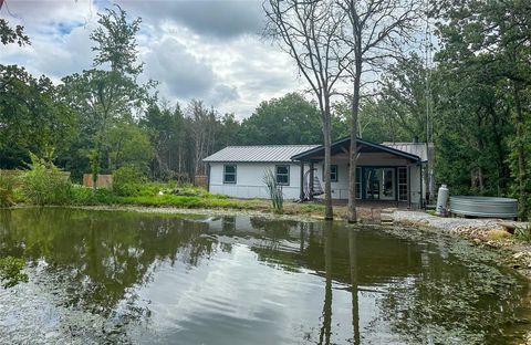 A home in Dodd City