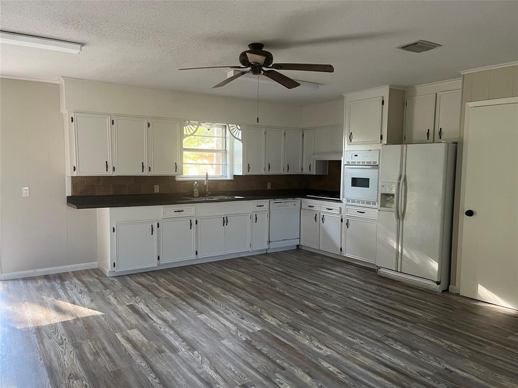 Hull Jon E Partition Of - Residential