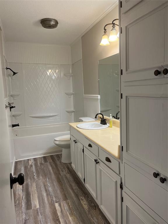 Hull Jon E Partition Of - Residential