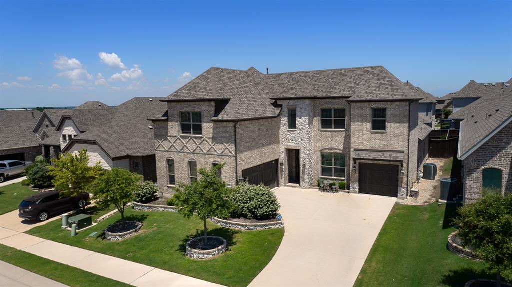 932 Hunters Creek Drive