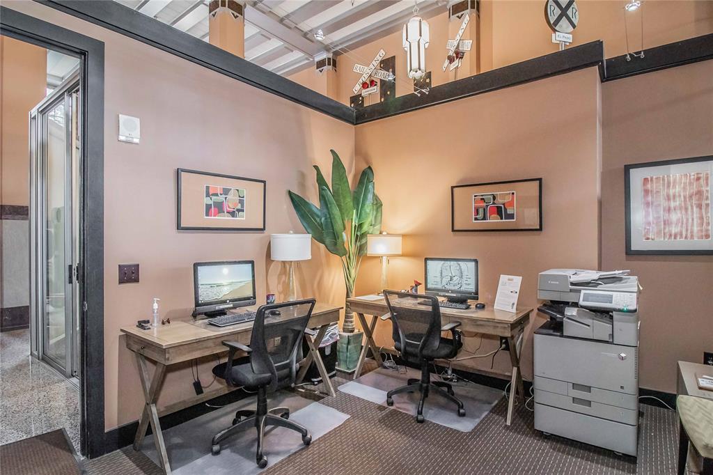 Texas & Pacific Lofts Condo - Residential