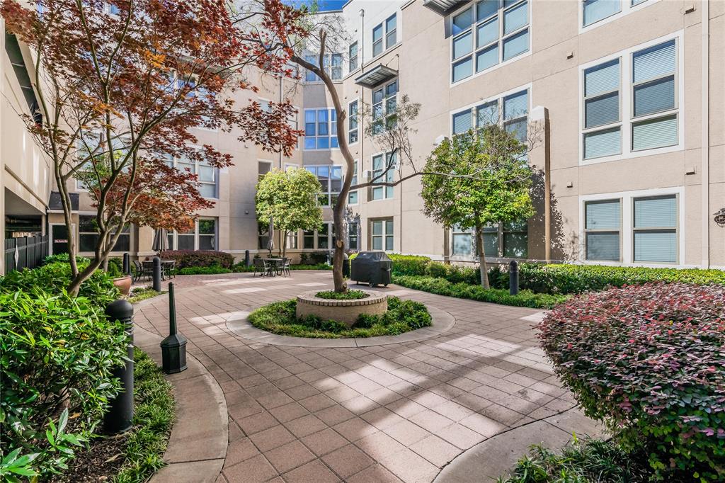 Texas & Pacific Lofts Condo - Residential
