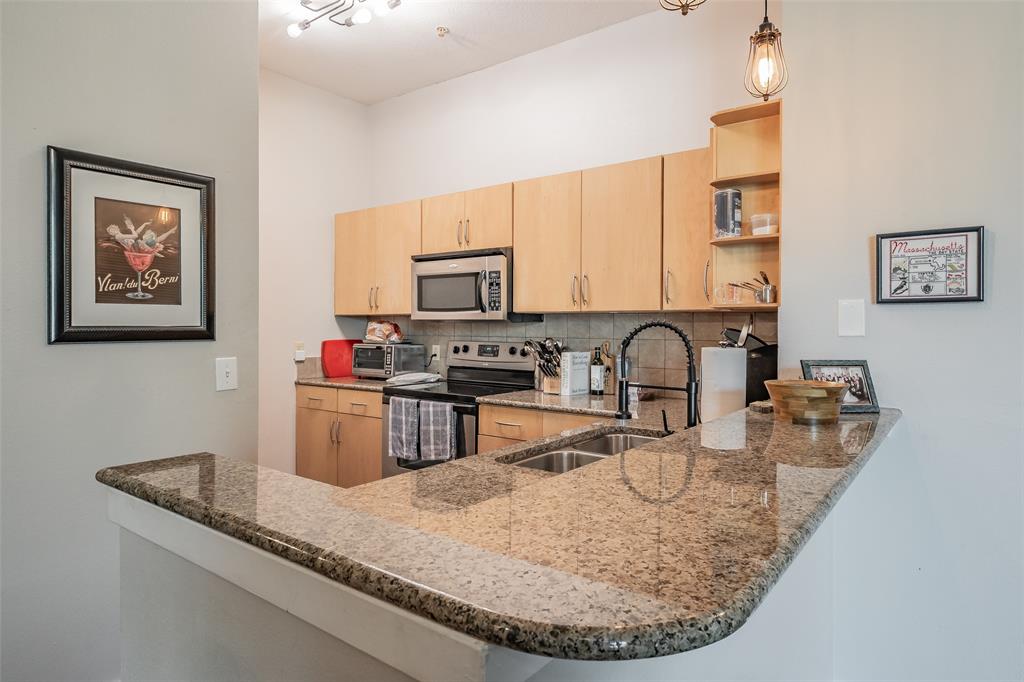 Texas & Pacific Lofts Condo - Residential