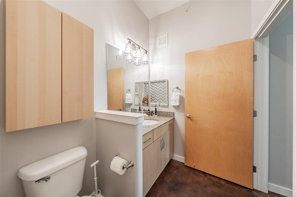 Texas & Pacific Lofts Condo - Residential