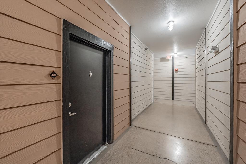 Texas & Pacific Lofts Condo - Residential