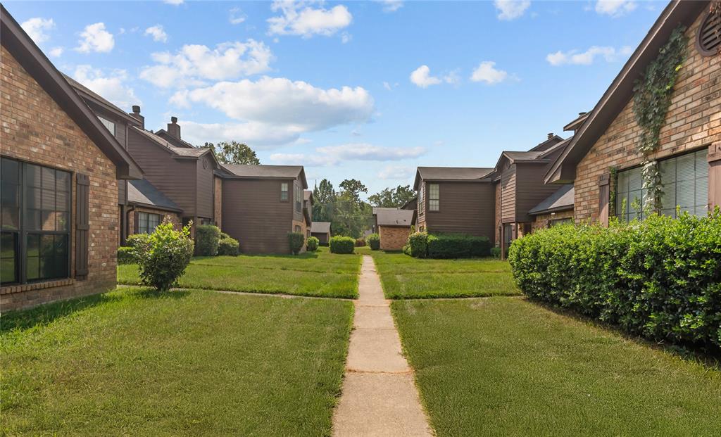 6000 Buncombe Road 3