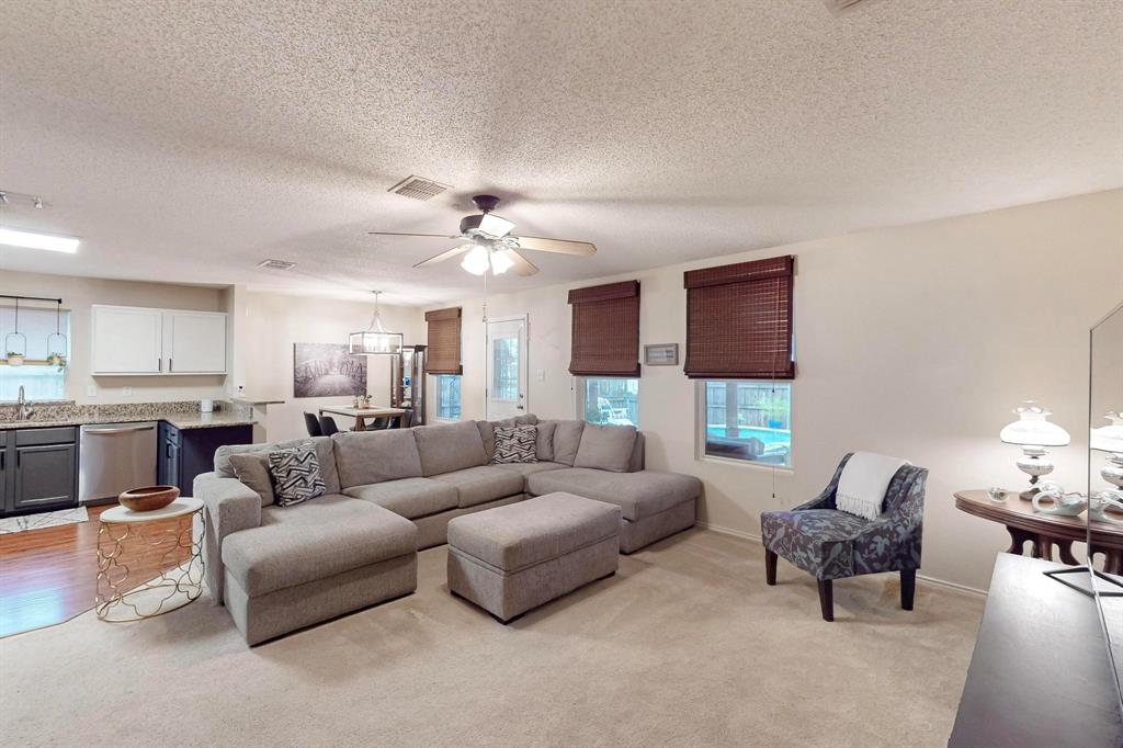 1211 Leeward Lane