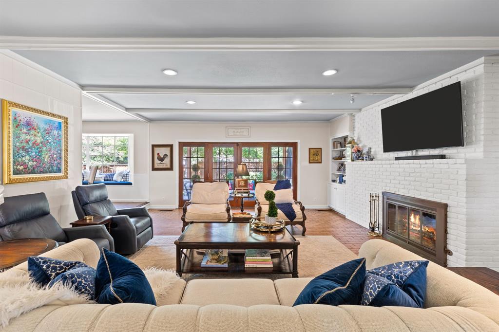 4149 Alta Vista Lane