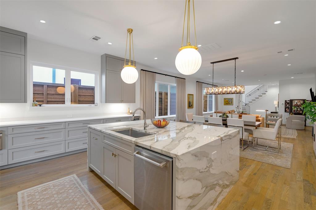 VICKERY PLACE - Residential