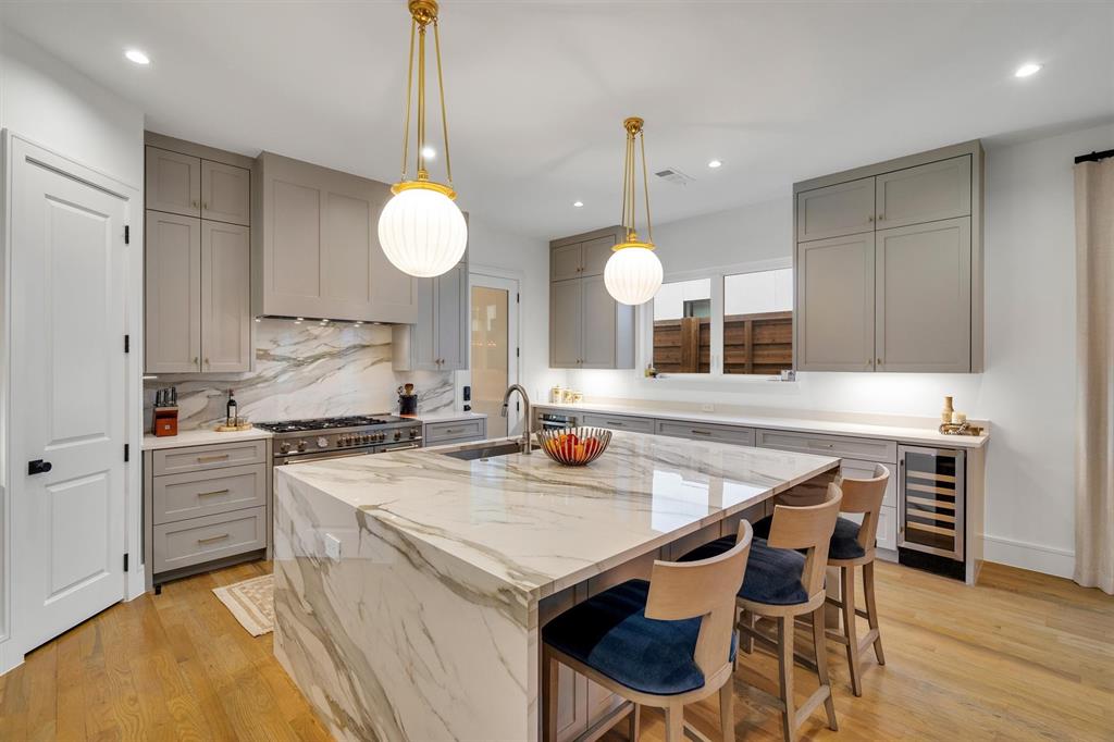VICKERY PLACE - Residential