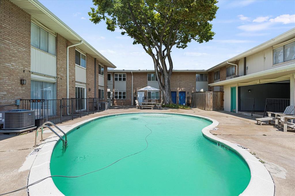 Central Park Condo - Residential