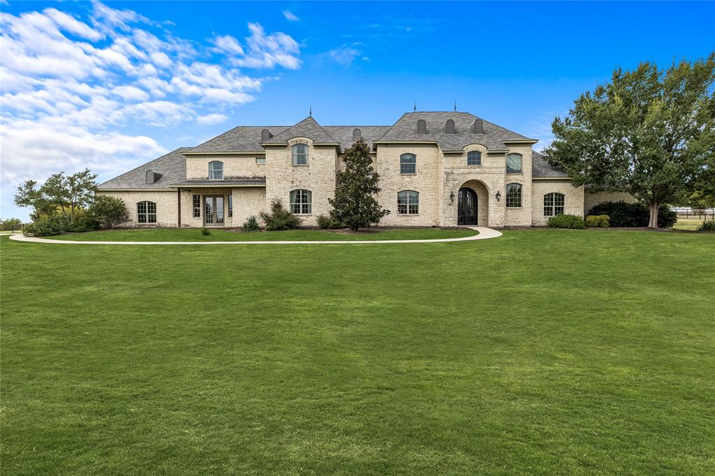 2933 N Star Drive