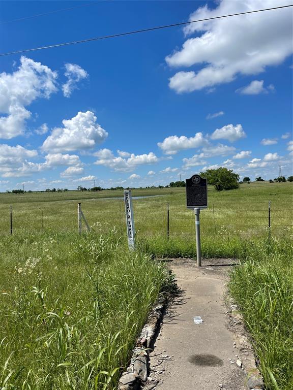 4063 Hwy 171 Highway