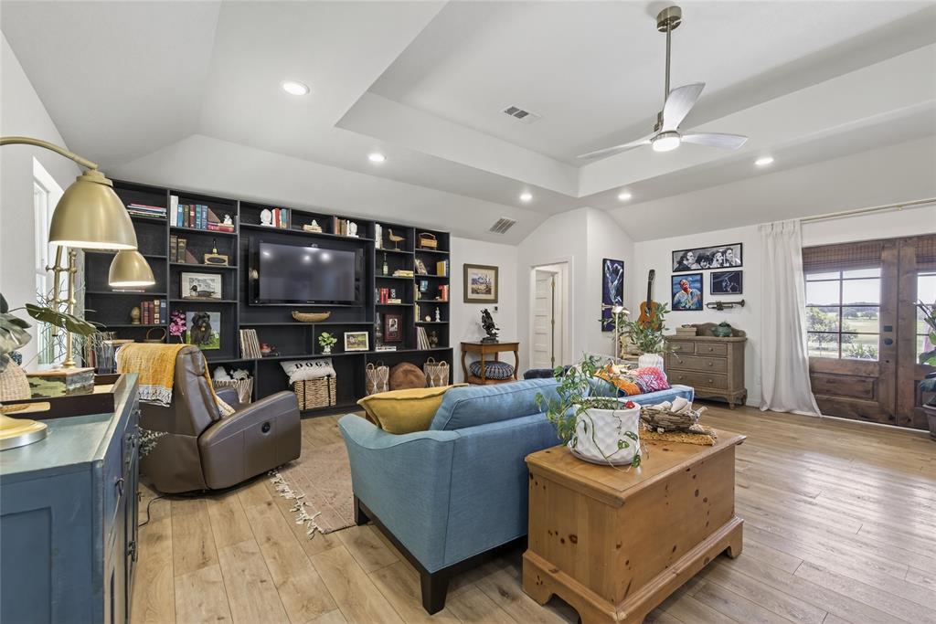 Burleson, Texas 76028, United States, 3 Bedrooms Bedrooms, ,2 BathroomsBathrooms,Residential,Active,159991