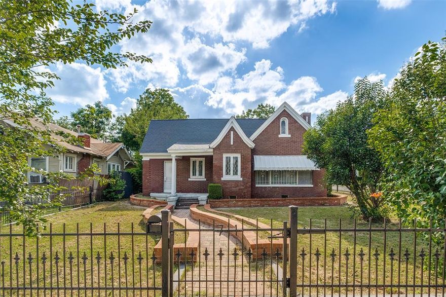 Located in one of Dallas' most desirable neighborhoods, this beauty is nestled in the heart of Oak Cliff. It is minutes from the shopping and entertainment of the Bishop Arts District and offers quick access to I-30, I-35 and Loop 12. This charming 2 bedroom, 2 restroom house offers plenty of natural light throughout. Recent updates include fresh neutral paint, granite countertops and new carpeting in the bedrooms. The attic space, which is not included in the sq. footage, has been converted into a bonus bedroom with a half restroom. The backyard on this corner lot is huge and ready to entertain. Come see this beauty for yourself!