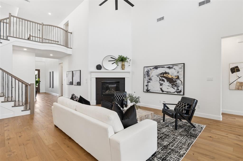 3851 Freeman Way