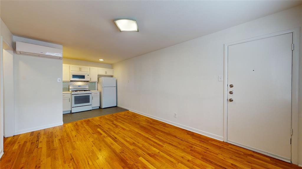 Lakewood Heights - Residential Lease