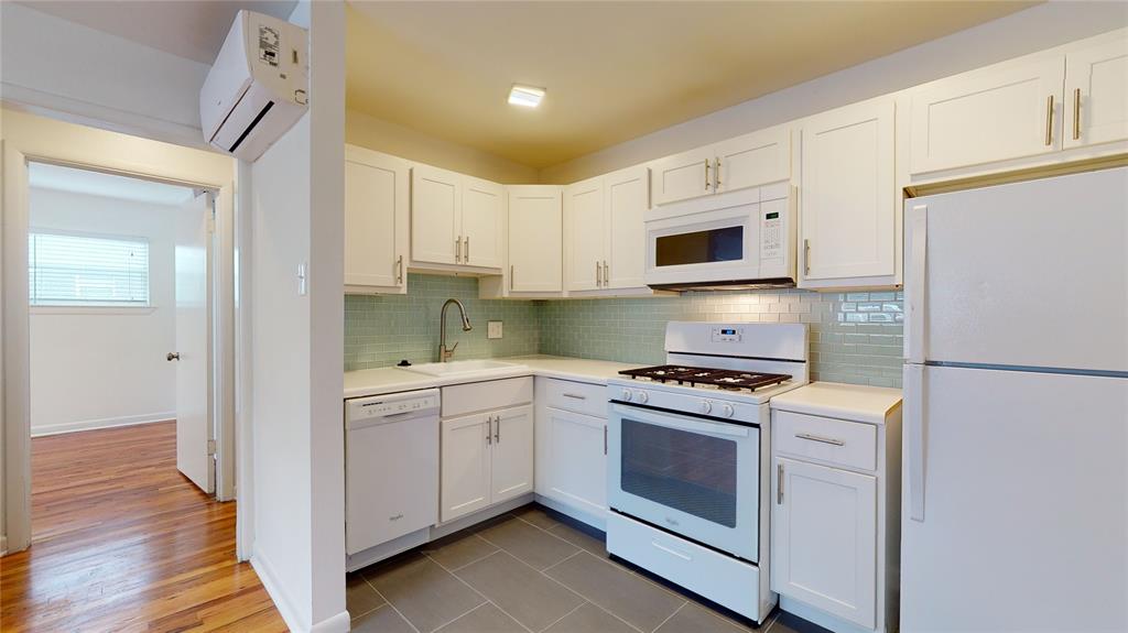 Lakewood Heights - Residential Lease