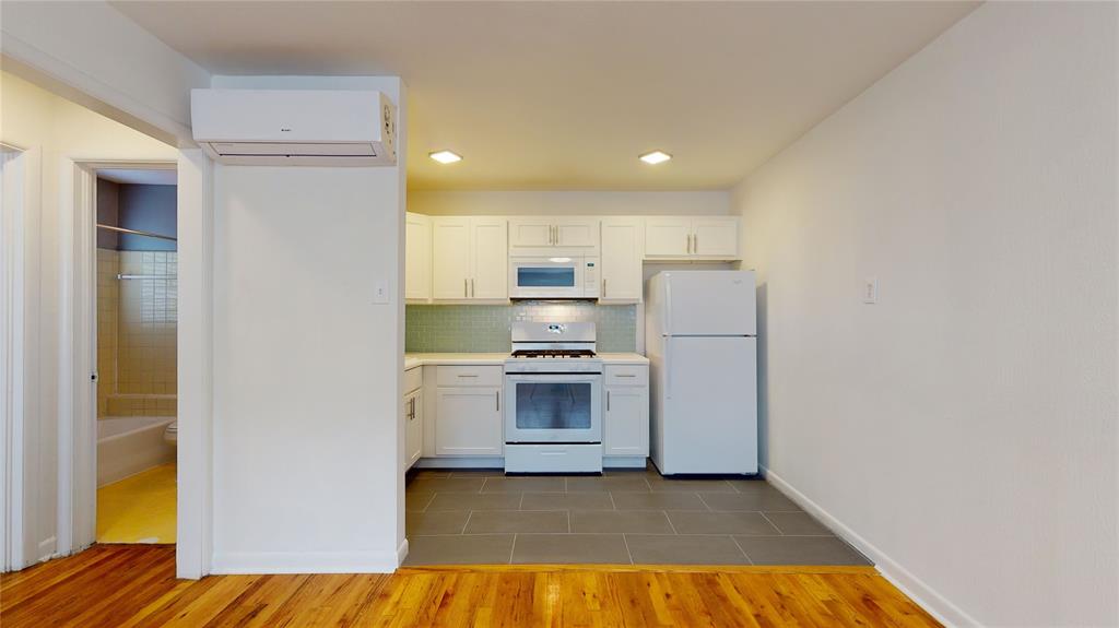 Lakewood Heights - Residential Lease