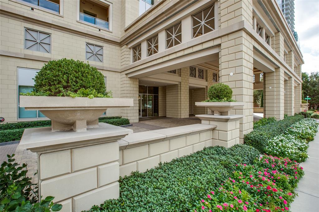 Stoneleigh Residences - Residential