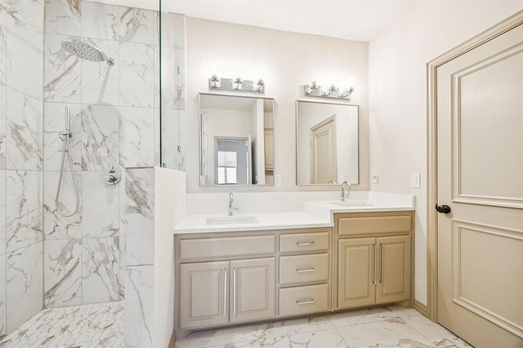 Ross Avenue Heights - Residential