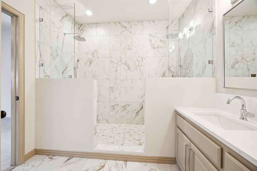 Ross Avenue Heights - Residential