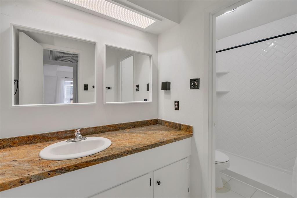 Towneoaks Terrace Condo - Residential