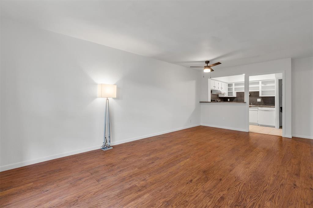 Towneoaks Terrace Condo - Residential