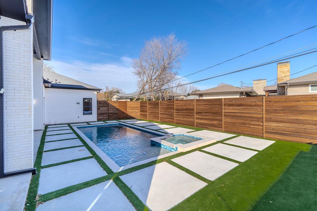 11232 Hillcrest Road