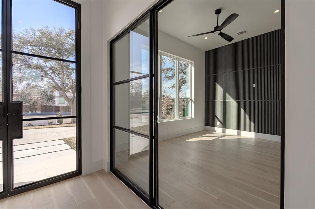 11232 Hillcrest Road