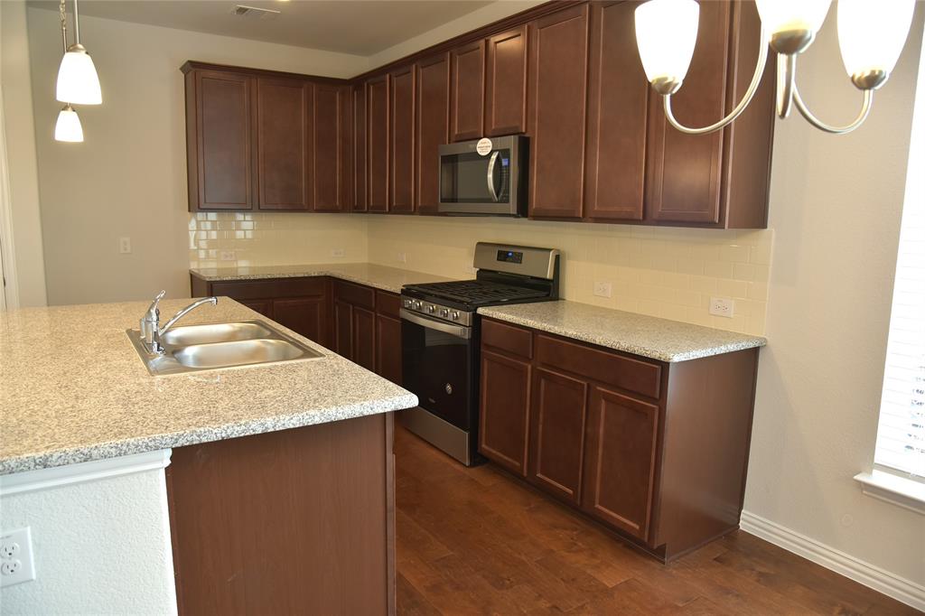 Valencia On The Lake - Residential