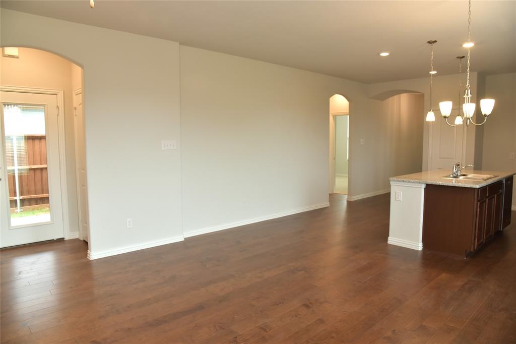 Valencia On The Lake - Residential