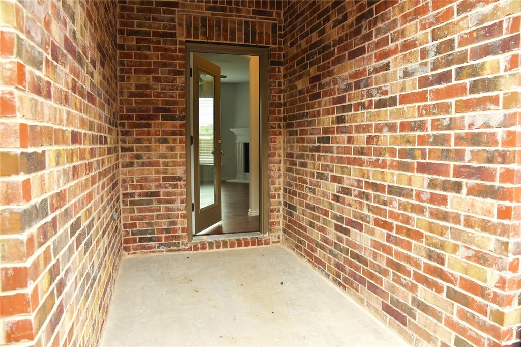 Valencia On The Lake - Residential