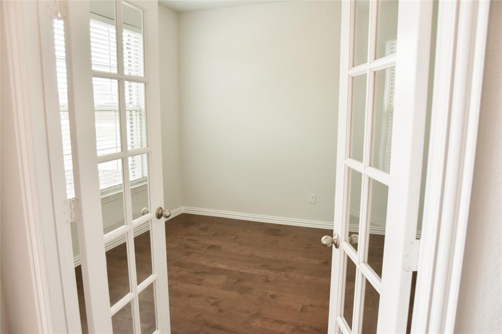 Valencia On The Lake - Residential