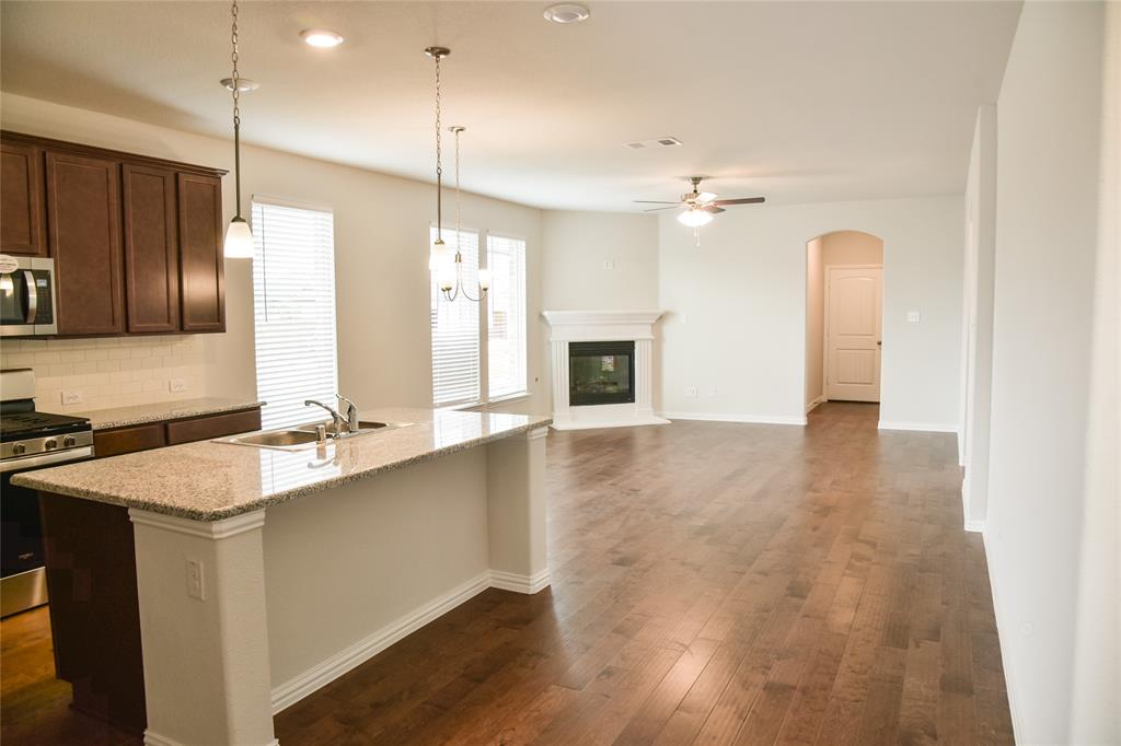 Valencia On The Lake - Residential