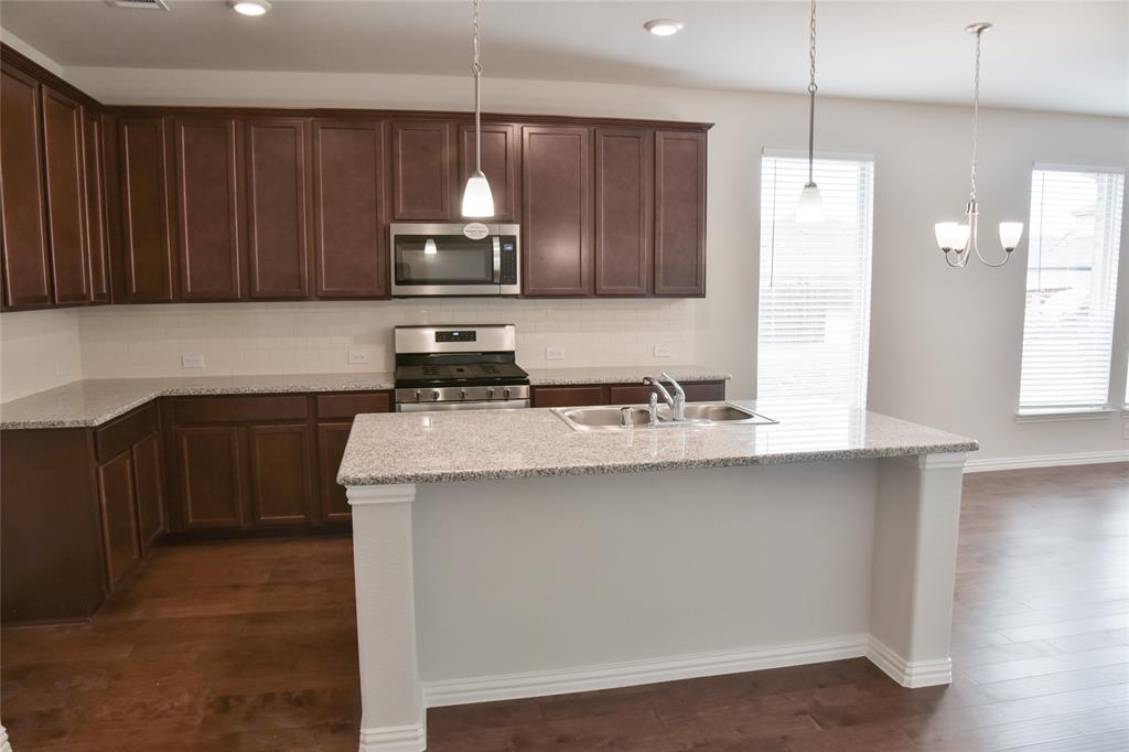 Valencia On The Lake - Residential