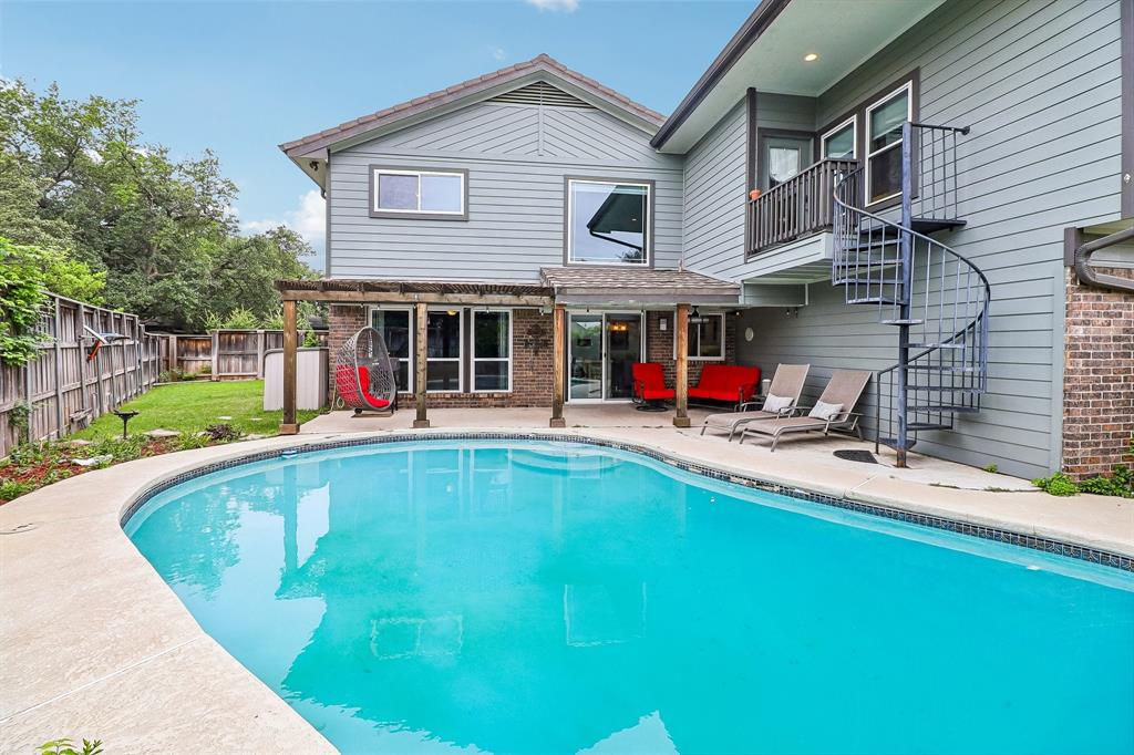 7134 Crooked Oak Drive
