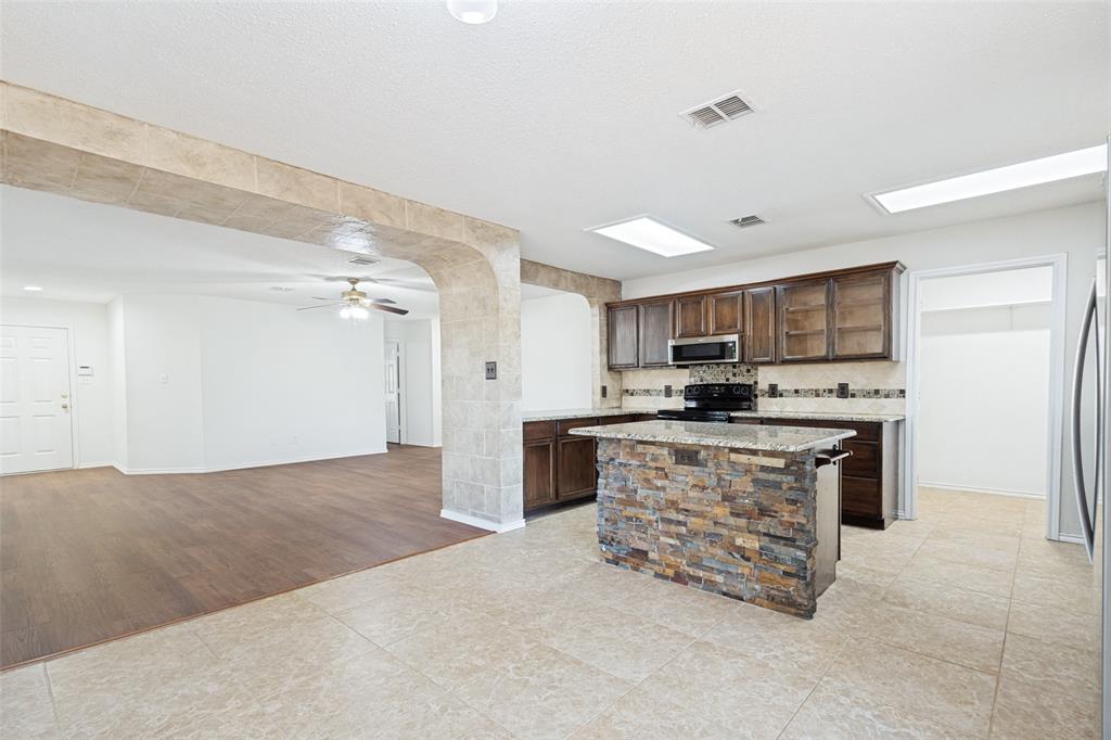 Fairview West Ph 4 - Residential