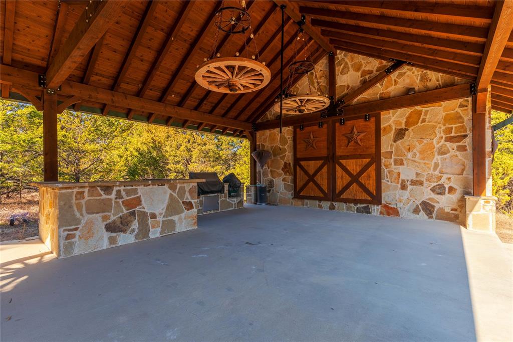 1221 County Road 3115